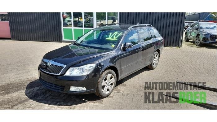Motorkap van een Skoda Octavia (LF9R), Gebruikt, -, -, Ophalen of Verzenden