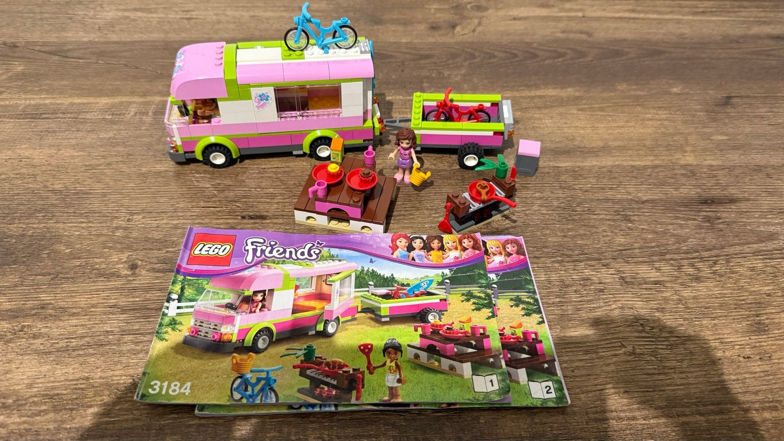 LEGO Friends Camper met caravan en accessoires, Ophalen, Zo goed als nieuw, Overige merken