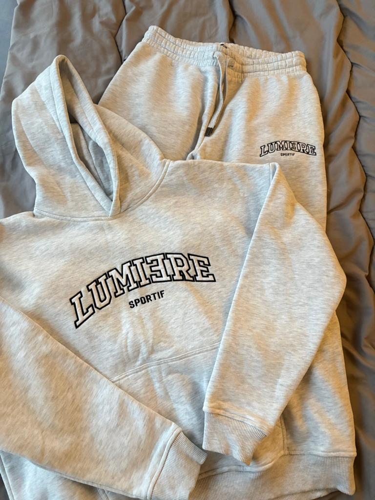 Lumiere Sportif Hoodie & Joggingbroek Set - Maat S, Ophalen of Verzenden, Zo goed als nieuw, Grijs