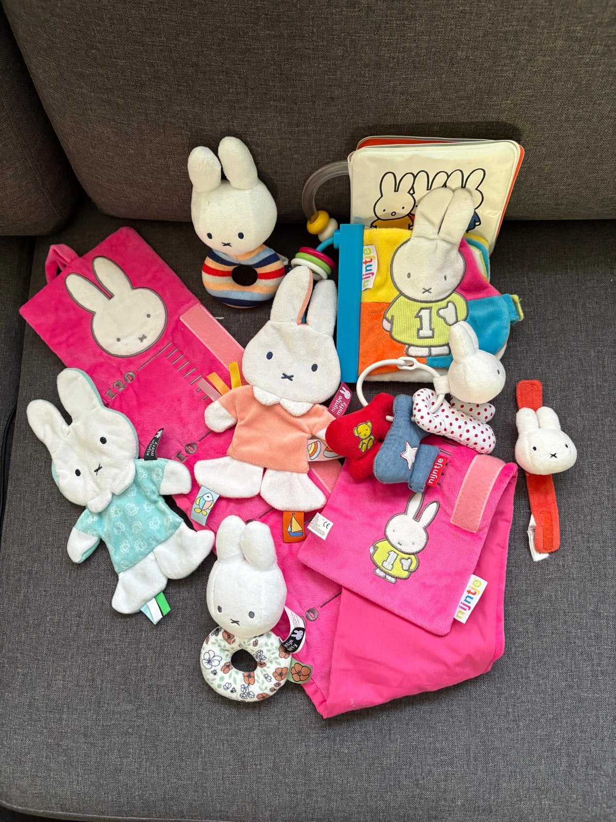 Grote Nijntje Baby Speelgoed Set: Rammelaars, Knuffeldoekjes, Ophalen of Verzenden, Zo goed als nieuw, Overige typen, Met geluid