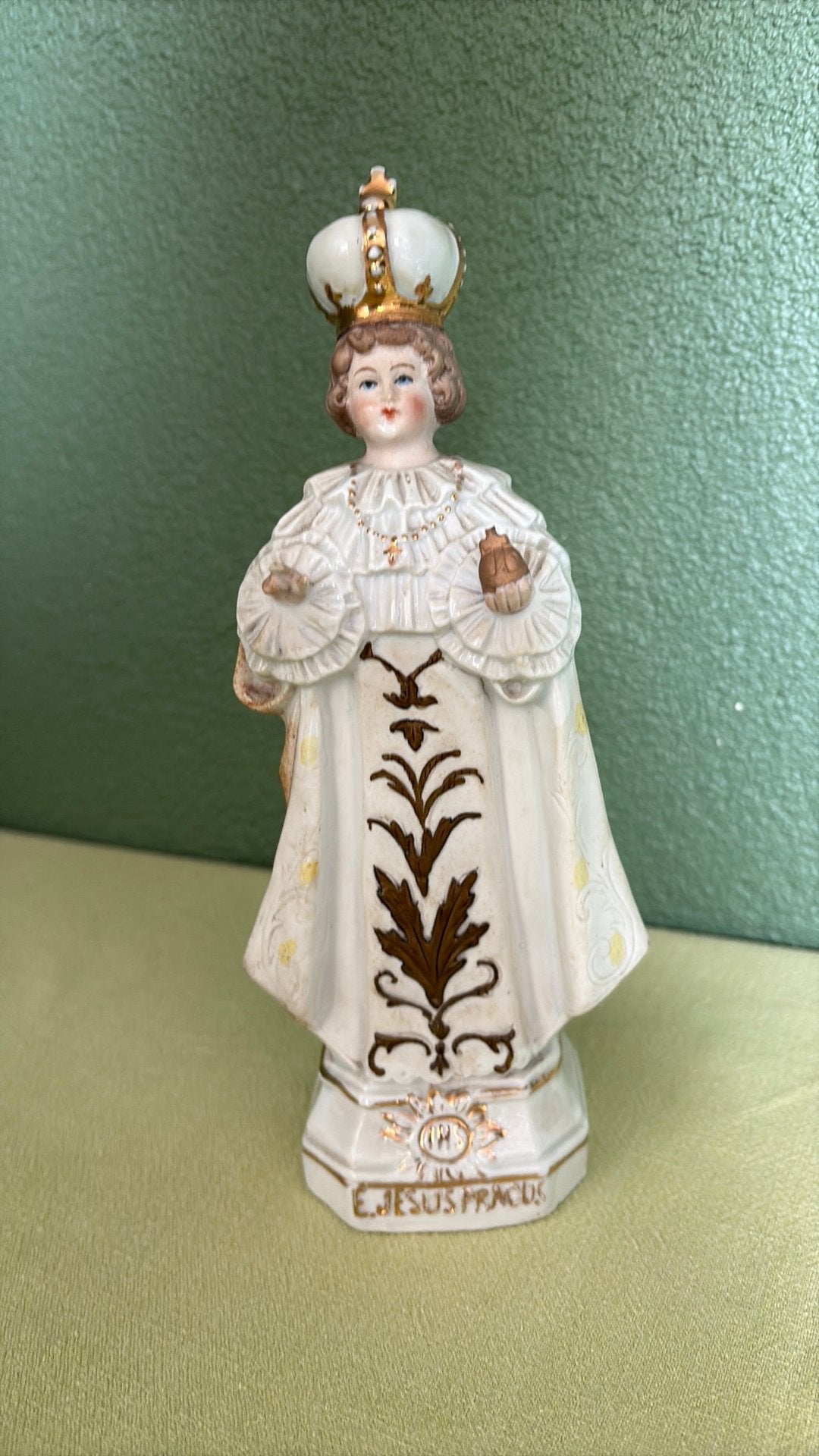 Biscuit / porseleinen beeldje van E. Jesus Pracus, Ophalen of Verzenden, Zo goed als nieuw, Beeld(je), Christendom | Katholiek
