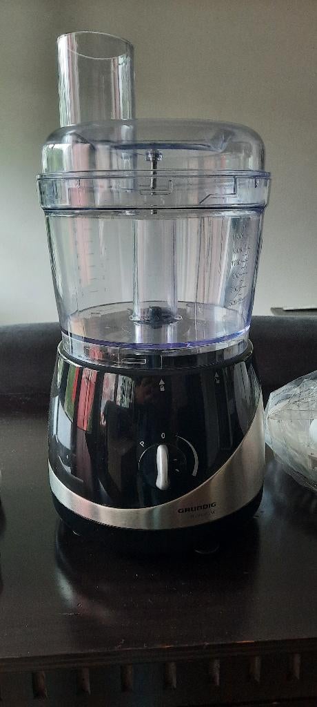 keukenmachine merk Grundig, Witgoed en Apparatuur, Keukenmixers, 1 tot 2 liter, Ophalen of Verzenden, Gebruikt, 3 snelheden of meer