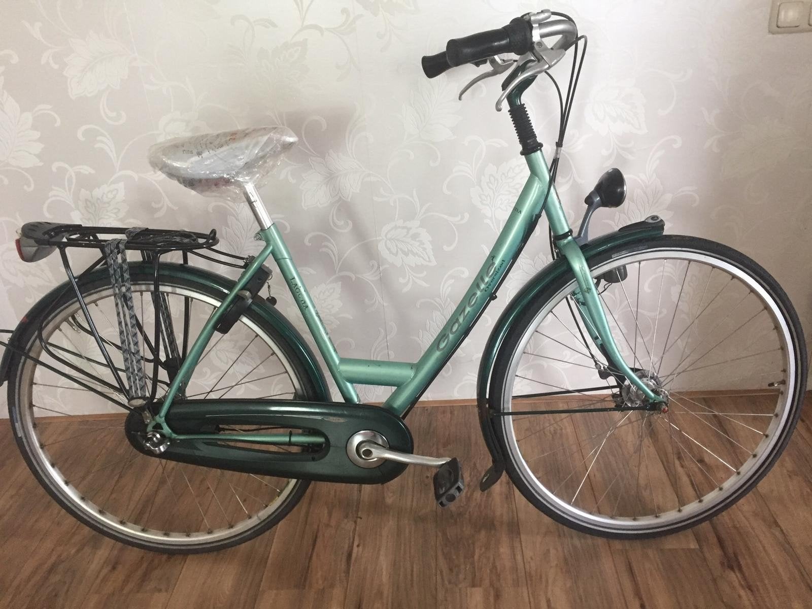 Gazelle Damesfiets groen 28inch 55cm, Fietsen en Brommers, Fietsen | Dames | Damesfietsen, Ophalen, Velgrem, Versnellingen, Gazelle