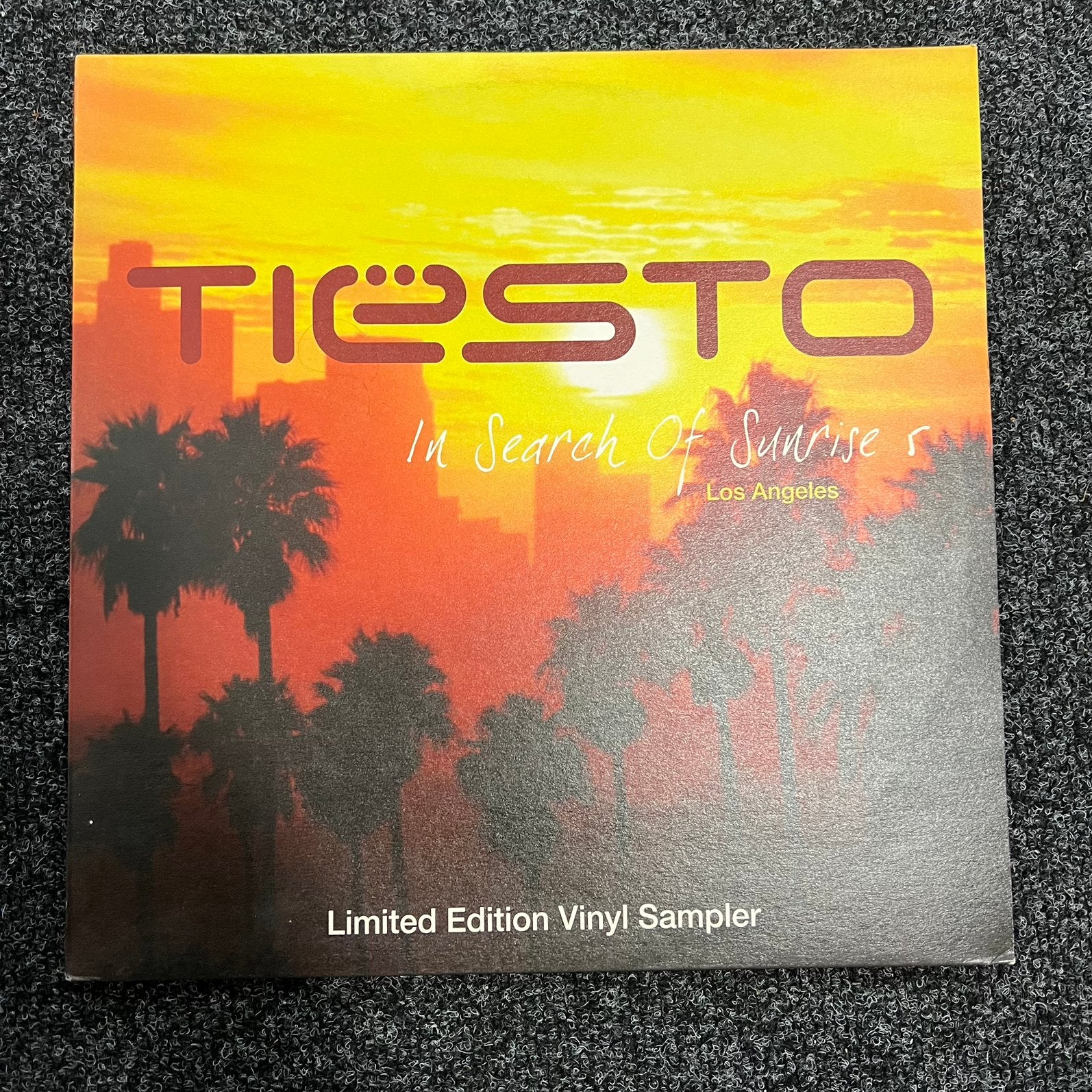 DJ Tiësto: In Search Of Sunrise 5 ‘Los Angeles’, Trance, Speciale editie, Ophalen of Verzenden, Zo goed als nieuw