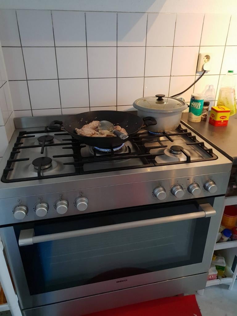 Beko gasfornuis met oven, Ophalen