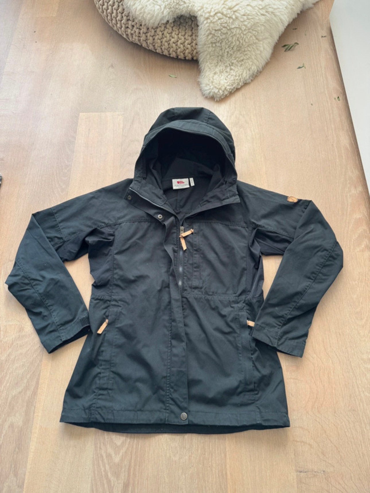 Prachtige fjallraven kaipak jacket w maat s Kleur zwart, Ophalen of Verzenden, Zo goed als nieuw, Maat 36 (S), Zwart