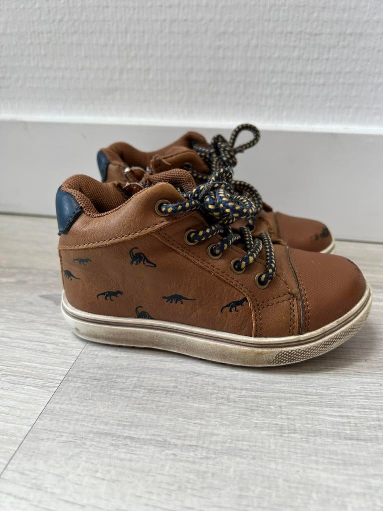 Bruine schoenen met dino’s maat 24, Schoenen, Ophalen of Verzenden, Zo goed als nieuw, Jongen