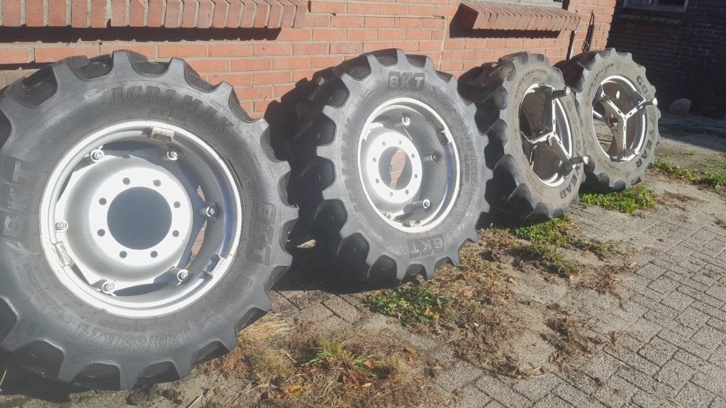 FWD wielen met dubbellucht, Zakelijke goederen, Ophalen