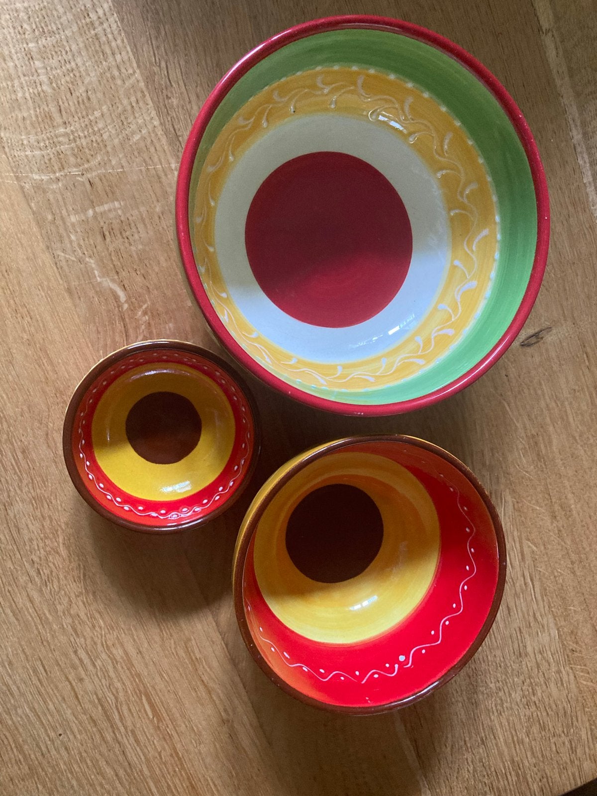 Set van 3 kleurrijke schaaltjes uit Marrakech, Ophalen, Handbeschilderd, Porselein of Keramiek, Schaal