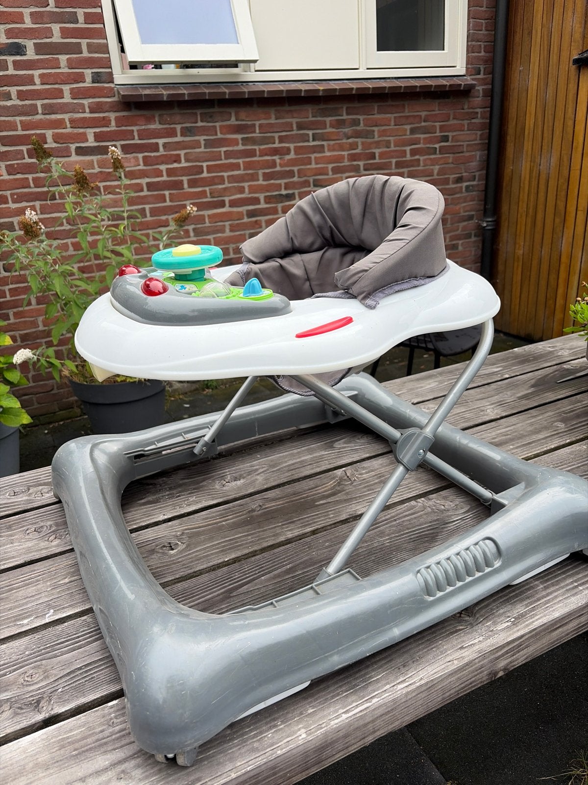 Babywalker met speelblad - Grijs/Wit, Ophalen, Gebruikt