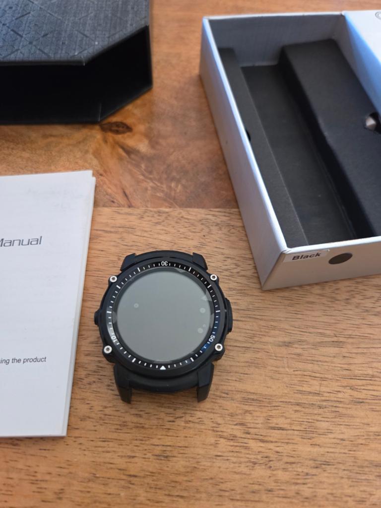 Smartwatch met oplader, Sieraden, Tassen en Uiterlijk, Sporthorloges, Ophalen, Gebruikt, Zwart, Waterdicht