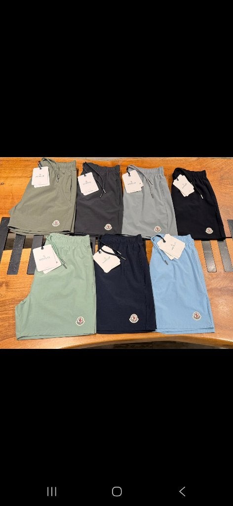 Moncler zwembroek, Kleding | Heren, Badmode en Zwemkleding, Moncler, Overige kleuren, Ophalen of Verzenden, Zwemshort