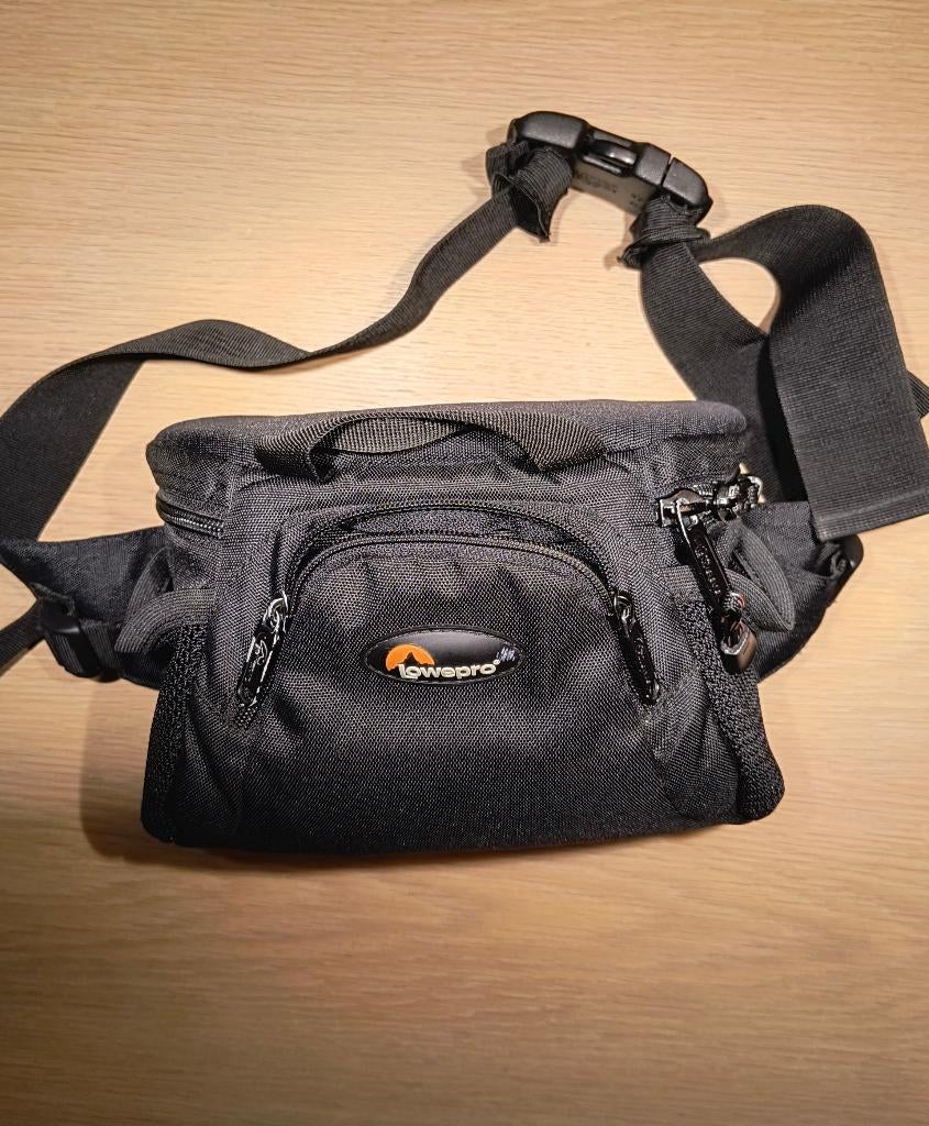 Lowepro foto/filmcamera heuptas, Ophalen, Zo goed als nieuw, Overige Merken, Geen optische zoom