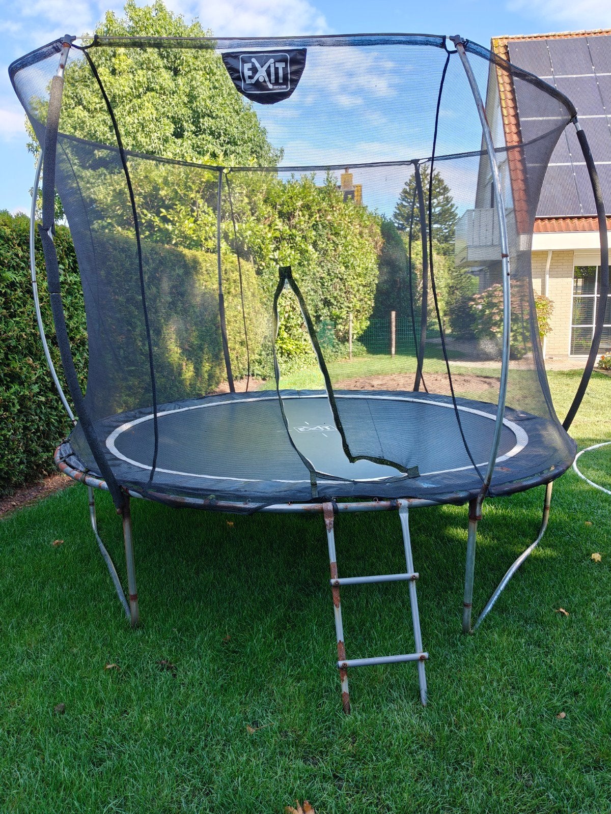 Gratis op te halen Exit trampoline met veiligheidsnet en lad, Ophalen, Gebruikt