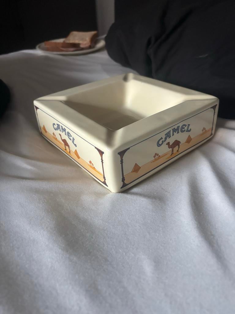 Camel asbak, Ophalen of Verzenden, Gebruikt, Asbak