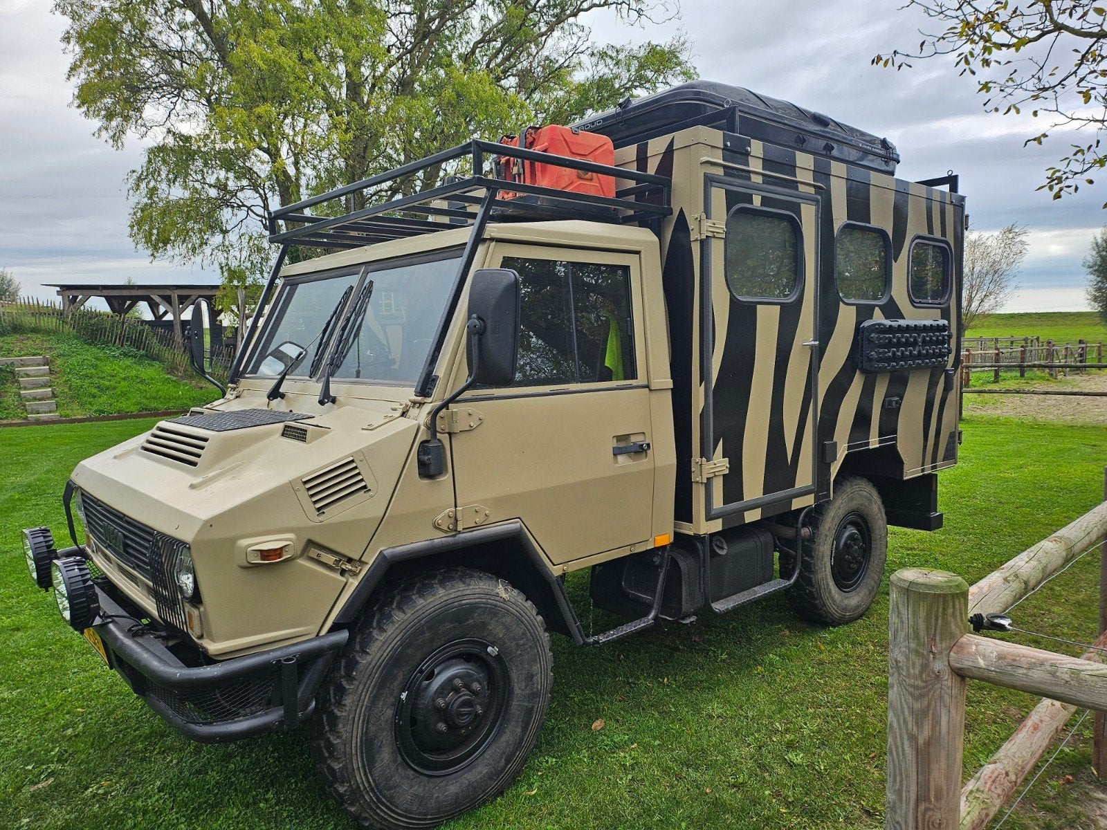 Iveco 40-10.2 WM Camper - Avontuurlijke 4x4 Off-Grid Camper, Overige merken, Tot en met 4, Minder dan 3 maanden geleden, Standaard zit