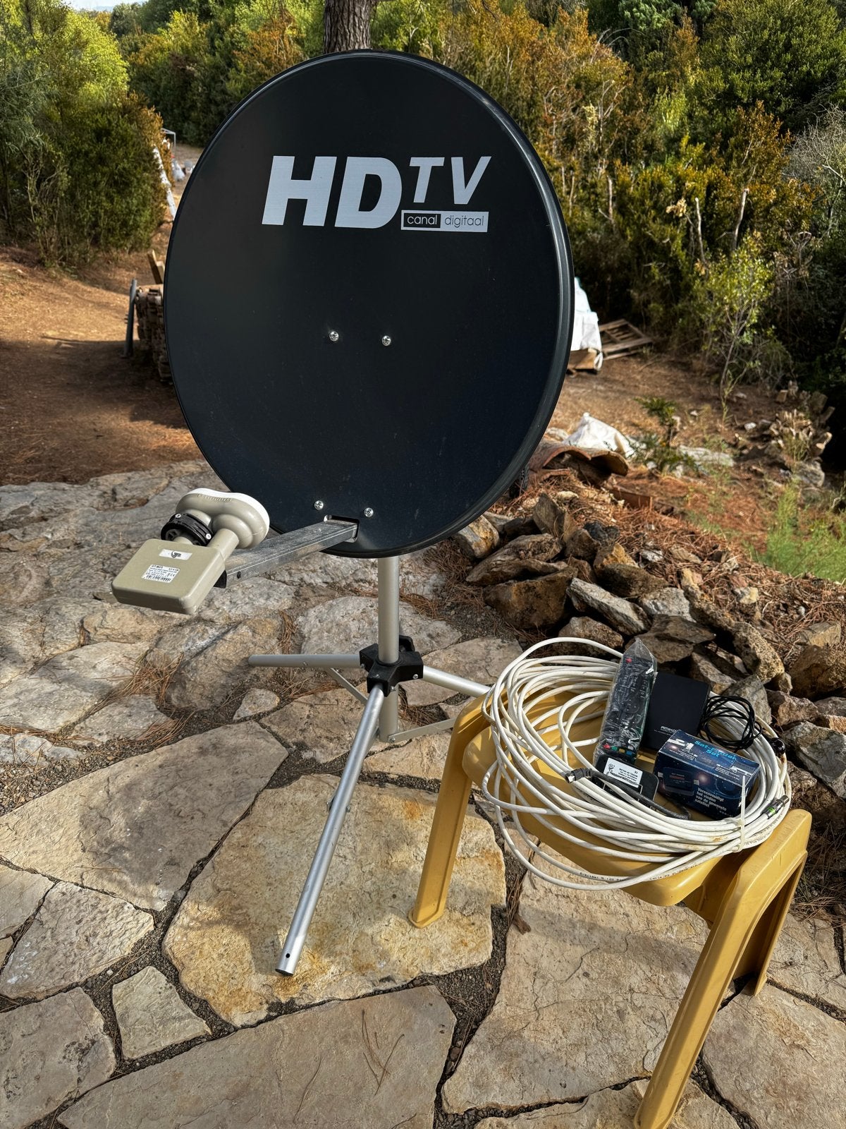 Complete schotelantenne set HD AMICO ontvanger en statief, Ophalen, Zo goed als nieuw, (Schotel)antenne, Overige merken