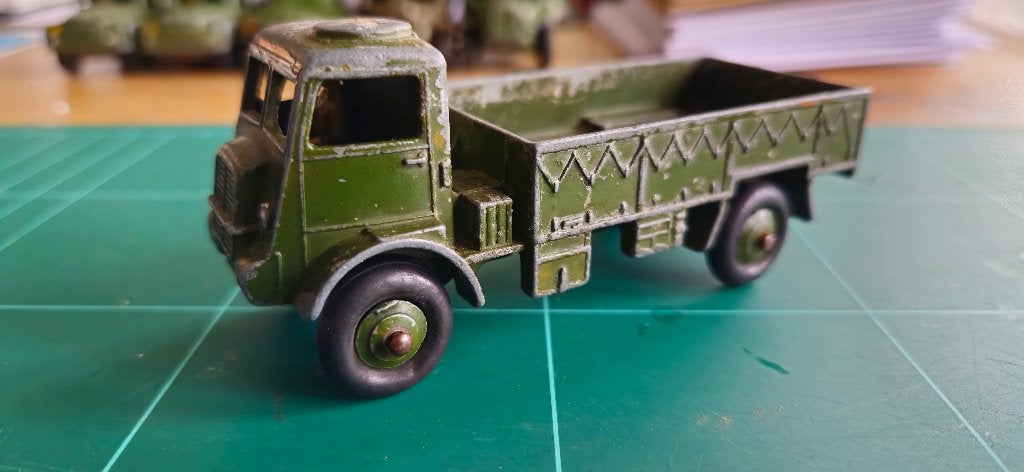 dinky toys army 623 2 stuks, Hobby en Vrije tijd, Ophalen of Verzenden, Gebruikt, Auto, Dinky Toys