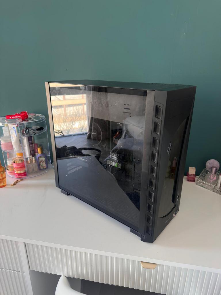 Gaming pc, Spelcomputers en Games, Games | Pc, Gebruikt, Overige genres, 1 speler, Vanaf 3 jaar, Online, Virtual Reality, Ophalen