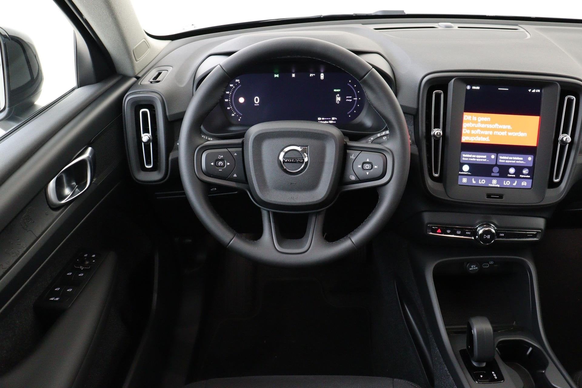 Volvo EX40 SINGLE MOTOR ESSENTIAL 70 kWh -CAMERA|CRUISE|META, Auto's, Zwart, 420 min, SUV of Terreinwagen, Parkeersensor