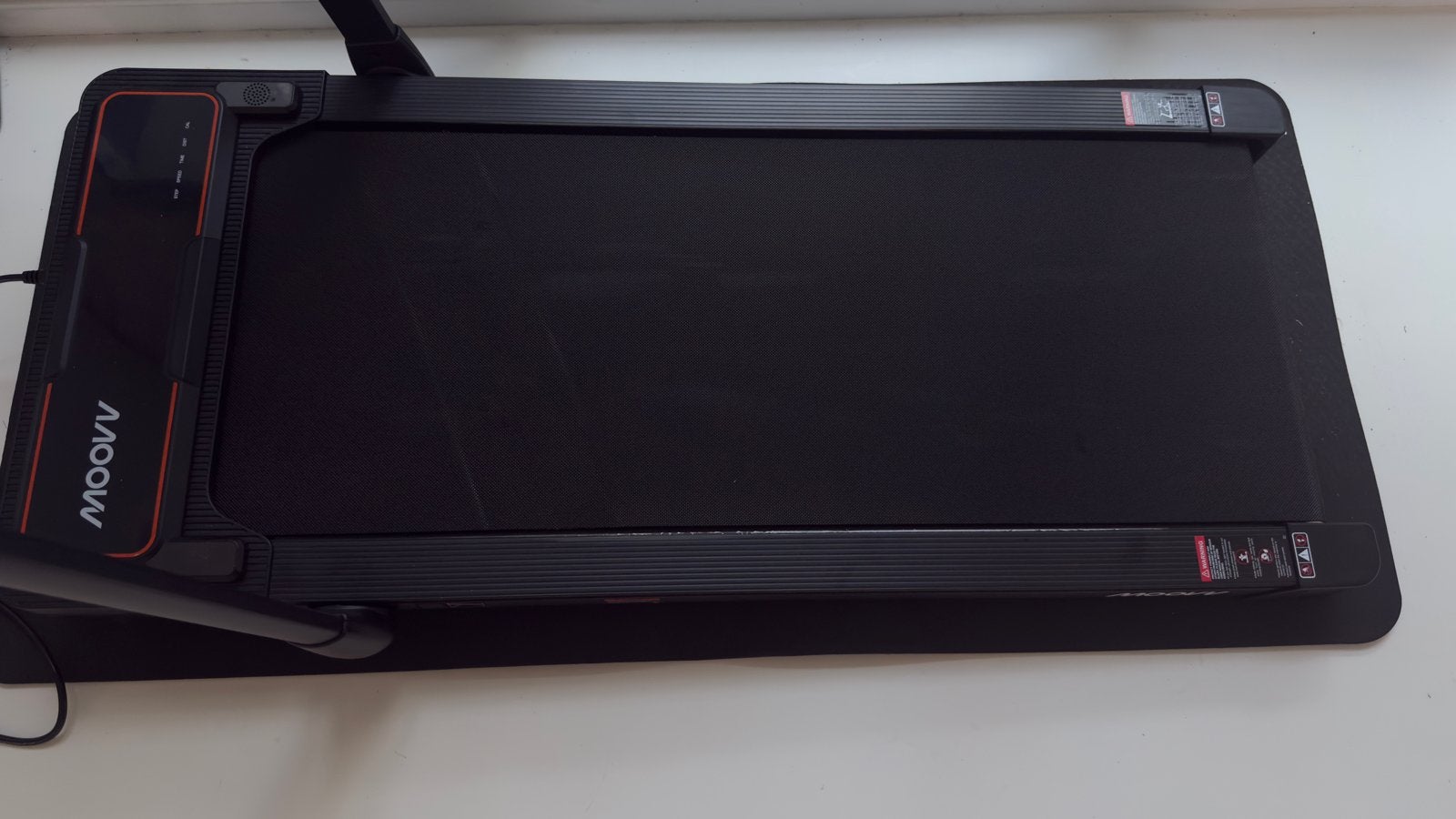 MOOVV Loopband V3 Incline - Compact en Efficiënt voor Thuis, Sport en Fitness, Fitnessapparatuur, Zo goed als nieuw, Loopband