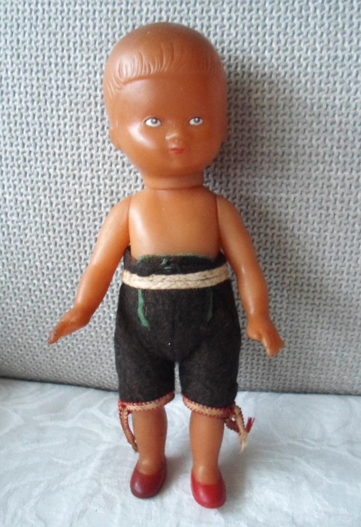 Oud Rubber popje. Jaren '50., Verzamelen, Poppen, Ophalen of Verzenden, Gebruikt, Pop