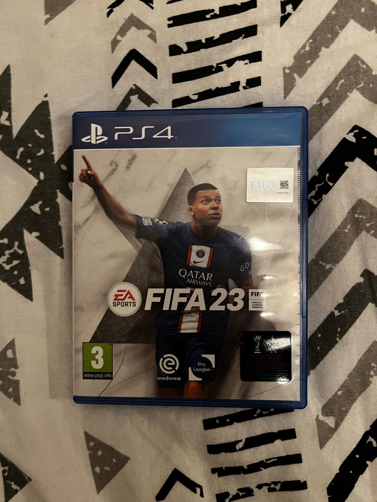 FIFA 23 voor PS4 en PS5 - Zo goed als nieuw, Ophalen, Eén computer, Zo goed als nieuw, Sport