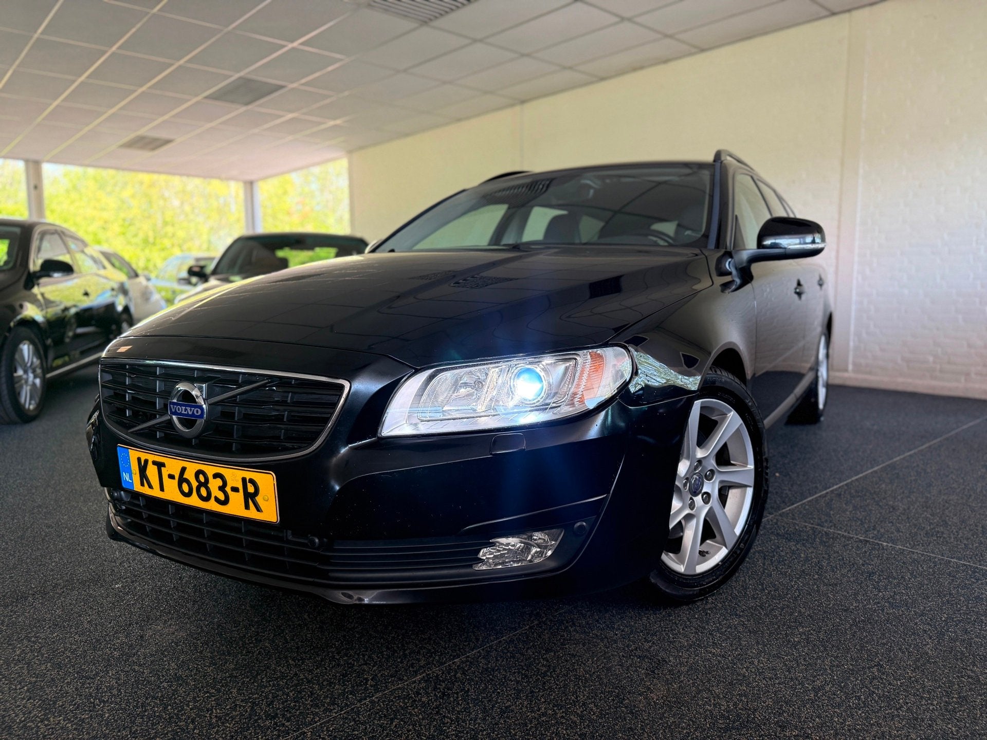 Volvo V70 2.0 D3 Momentum | 5 Cylinder | Automaat | Xenon |, Auto's, Volvo, Euro 5, 136 pk, Gebruikt, 1984 cc
