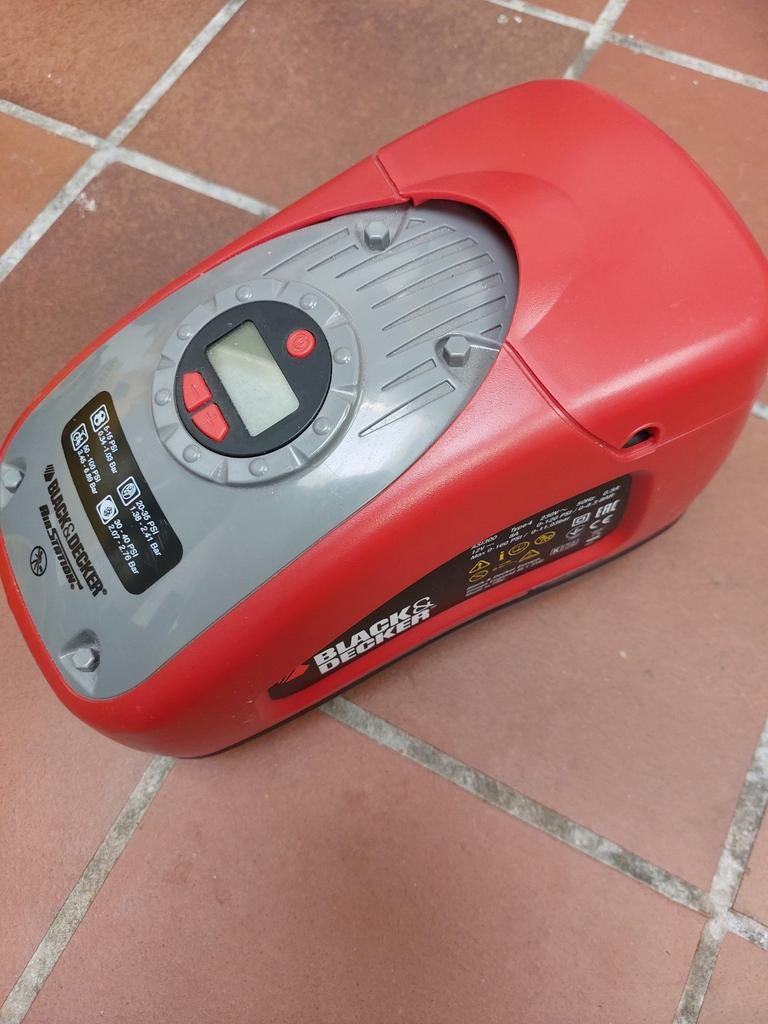 Black & Decker ASI300 Autopomp Compressor 12V/230V type 4, Ophalen of Verzenden, Gebruikt