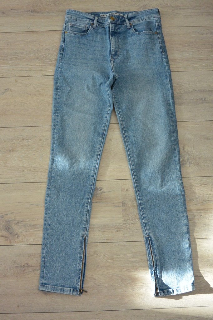 Raizzed - Lichtblauwe jeans - 27/32, Blauw, Raizzed, Ophalen of Verzenden, W27 (confectie 34) of kleiner