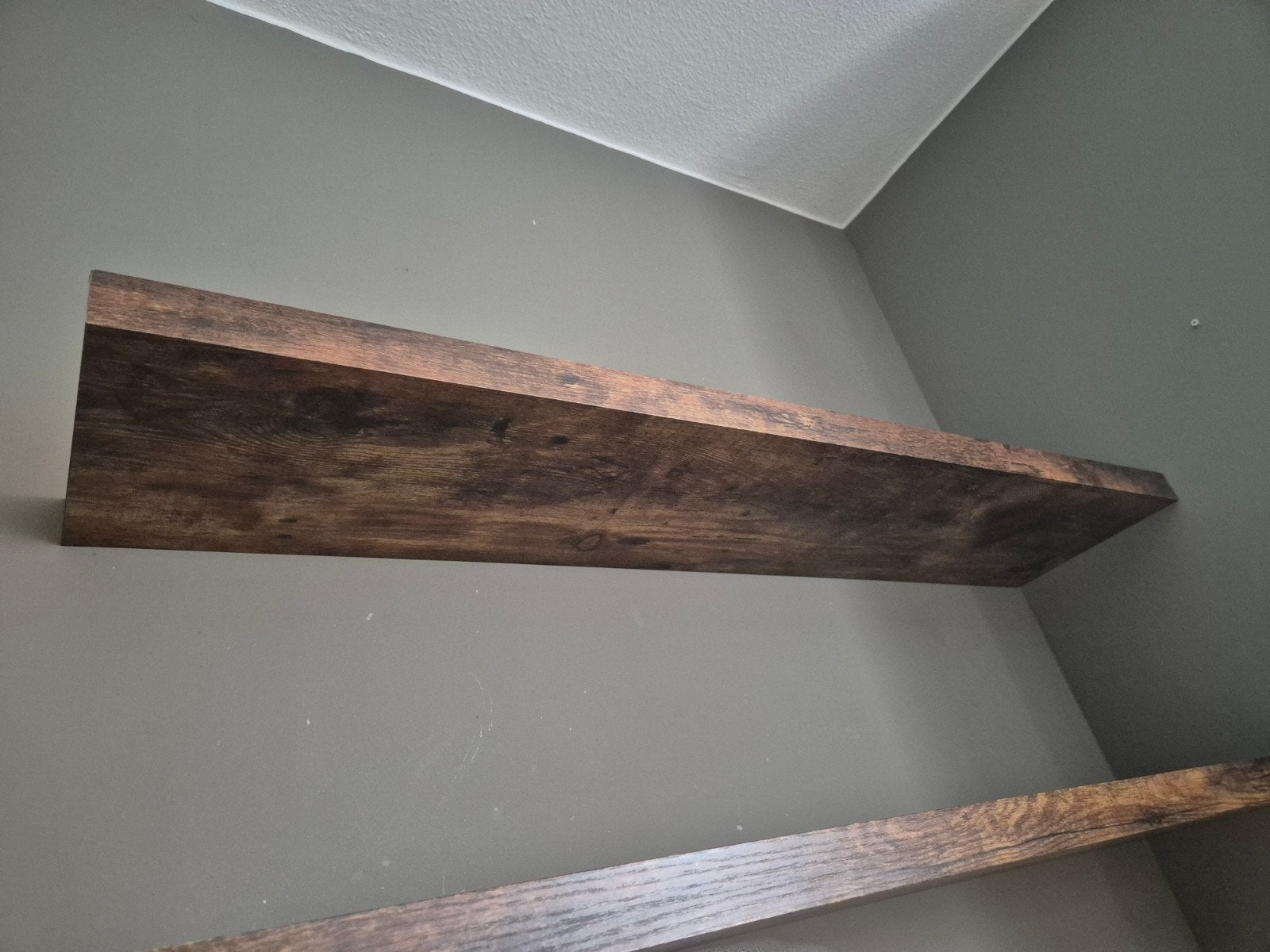 Nieuwe zwevende wandplank donker eikenfineer 110x27x4cm, Huis en Inrichting, Woonaccessoires | Wandplanken en Boekenplanken, Ophalen
