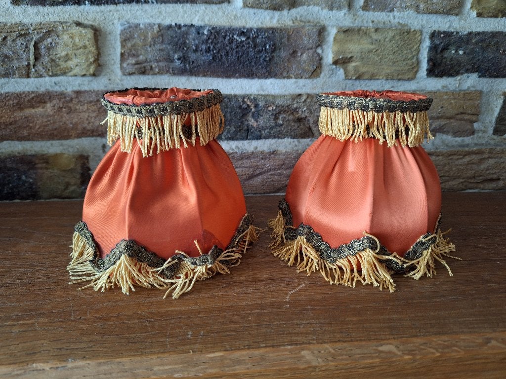 Vintage  Klemkapjes met Franjes  - (Nieuw) lampenkap 2 x, Huis en Inrichting, Ophalen of Verzenden, Nieuw, Oranje