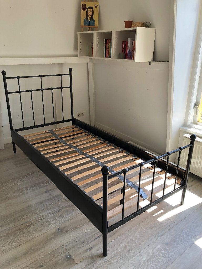 meisjesbed zwart metaal, Ophalen, Gebruikt, 90 cm, Eenpersoons
