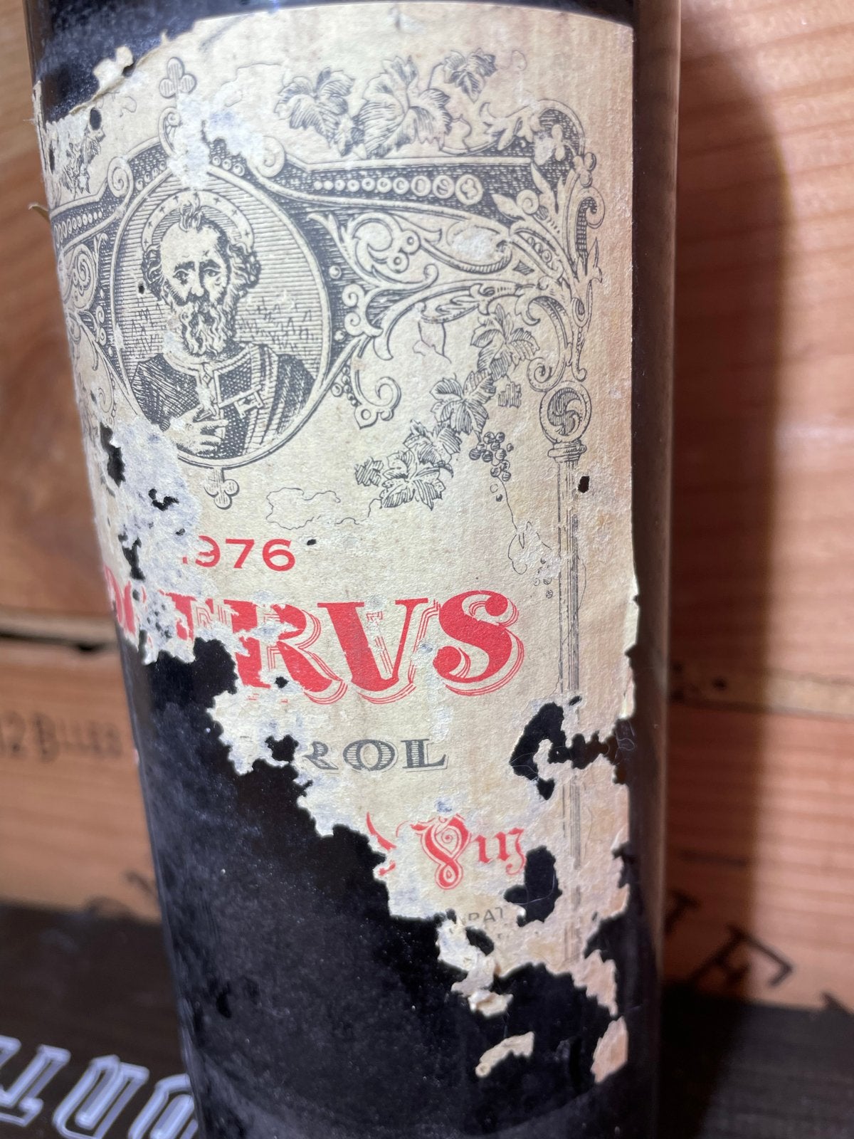 Petrus Pomerol 1976 - 50 jaar oud!, Verzamelen, Wijnen, Gebruikt, Frankrijk, Ophalen of Verzenden, Rode wijn