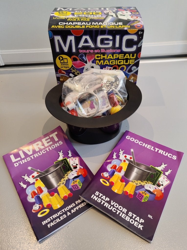 200 Magic trics - goochelhoed - compleet met instructies, Ophalen of Verzenden, Zo goed als nieuw, Puzzelen