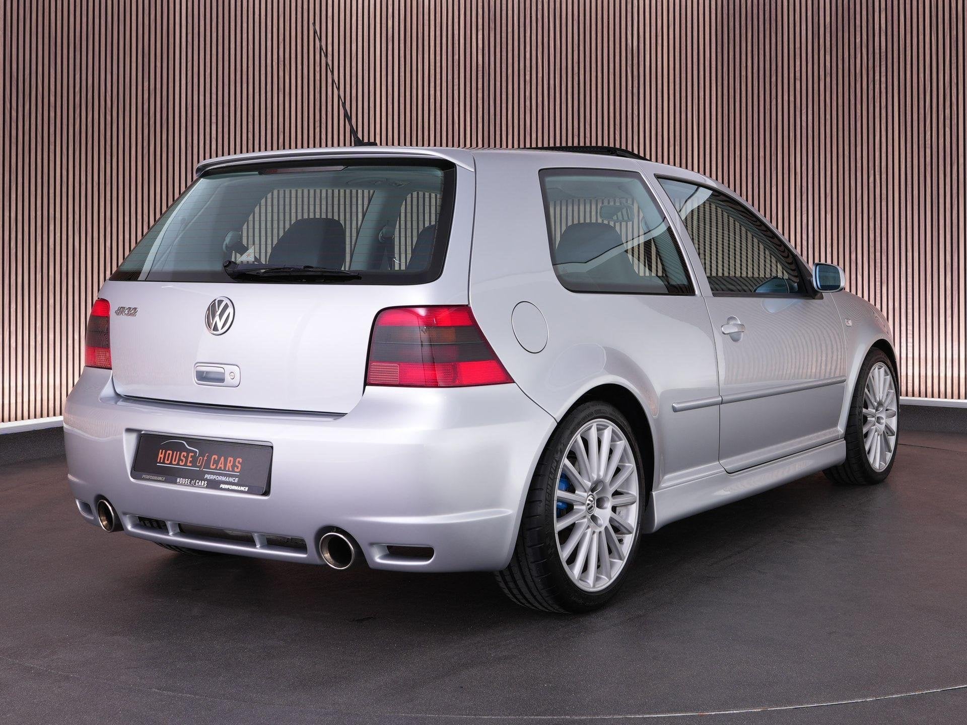 Volkswagen Golf R32 3.2 V6 HANDGESCHAKELD |Orgineel Nederlan, Zwart, Bedrijf, Handgeschakeld, Vierwielaandrijving