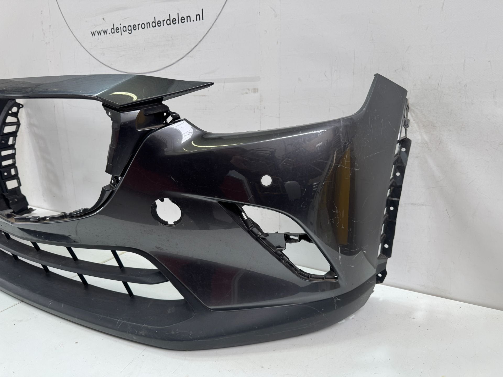 MAZDA CX3 CX-3 VOORBUMPER BUMPER ORIGINEEL DK8A-50031, Gebruikt, Shinchi, Fuchu-Cho 3-1
730-8670  Hiroshima, Voor, Mazda Motor Corporation