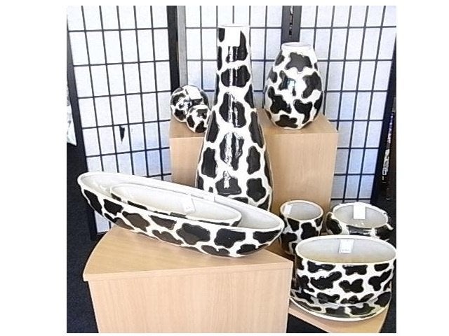 Mooie 8 Delige set vazen met koeienprint NIEUW (WOVA00124), Huis en Inrichting, Ophalen, Met patroon/structuur, Beige, Nieuw