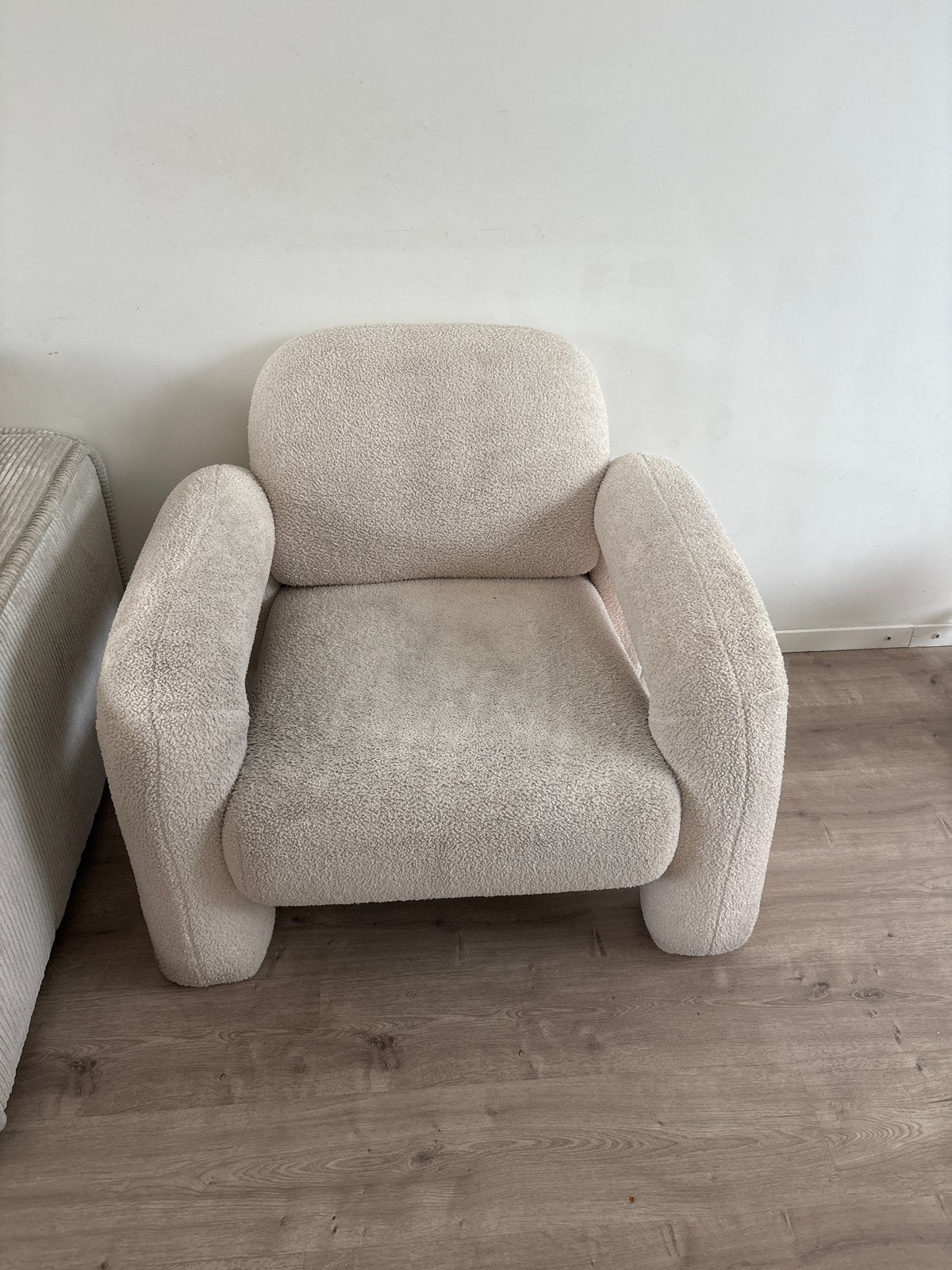 Crème Bouclé Fauteuil - Comfortabel en Stijlvol, Huis en Inrichting, Fauteuils, Ophalen, Gebruikt, Stof, 75 tot 100 cm