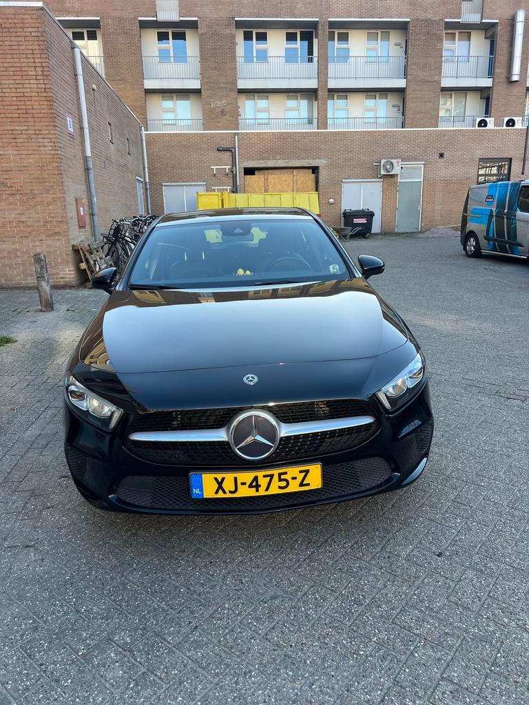 Mercedes-Benz A-Klasse A 180 d 116pk 7G-DCT 2019 Zwart, Auto's, Mercedes-Benz, 1345 kg, 4 cilinders, Zwart, Origineel Nederlands