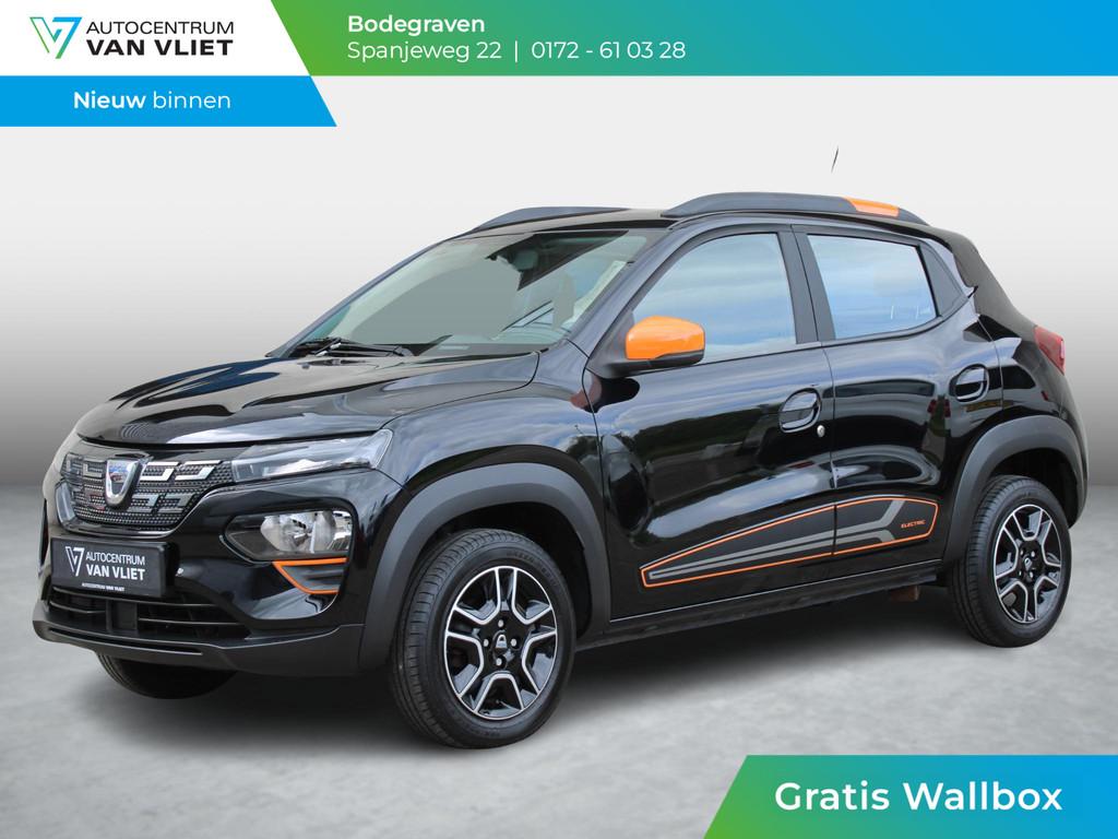 Dacia Spring Comfort Plus 27 kWh | ACHTERUITRIJCAMERA | SOH, Auto's, 12 maanden, Gebruikt, Leder en Stof, Zwart