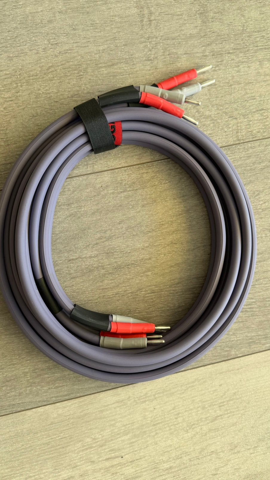 Ogata luidspreker kabels 2 x 1,75 M, Ophalen of Verzenden, Zo goed als nieuw, Luidsprekerkabel