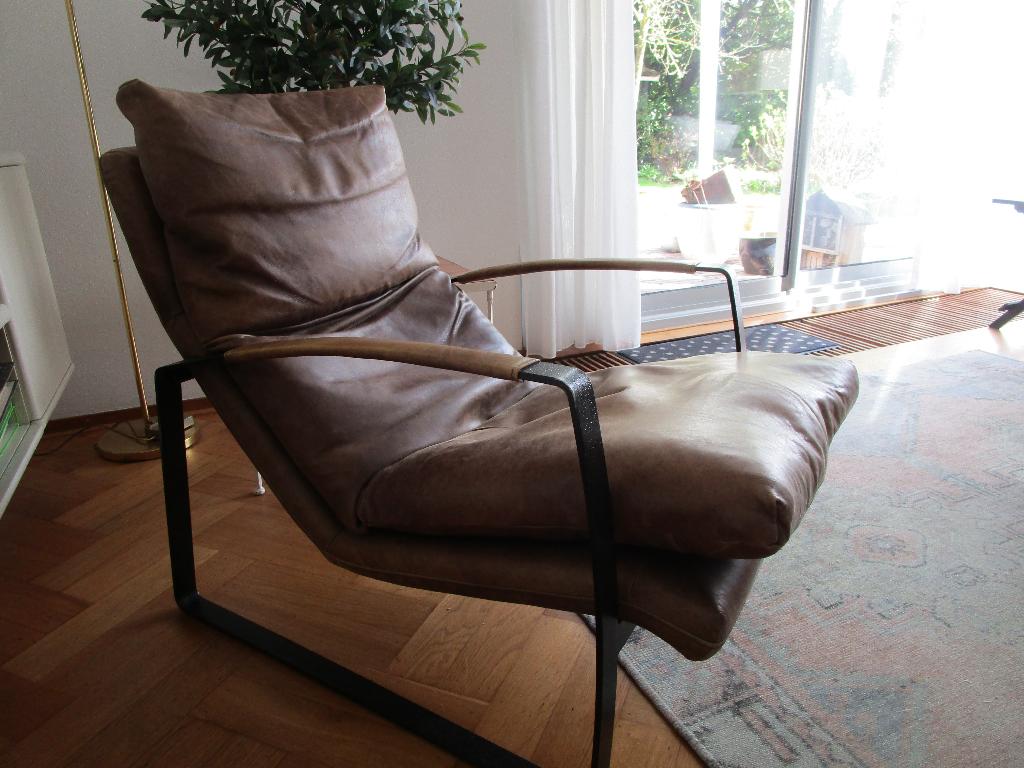 Design leren stoel 3 jaar oud, Ophalen, Gebruikt, Leer, 50 tot 75 cm