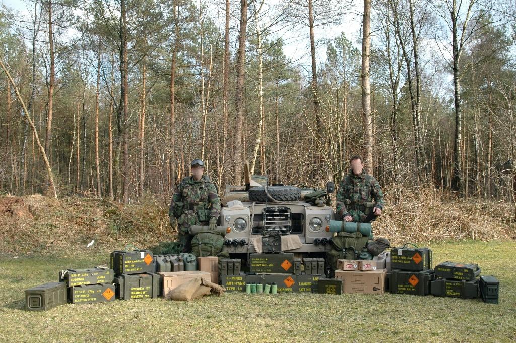 sas webbing Golfoorlog 1990-1991, Verzamelen, Militaria | Algemeen, Landmacht, Boek of Tijdschrift, Engeland, Ophalen of Verzenden