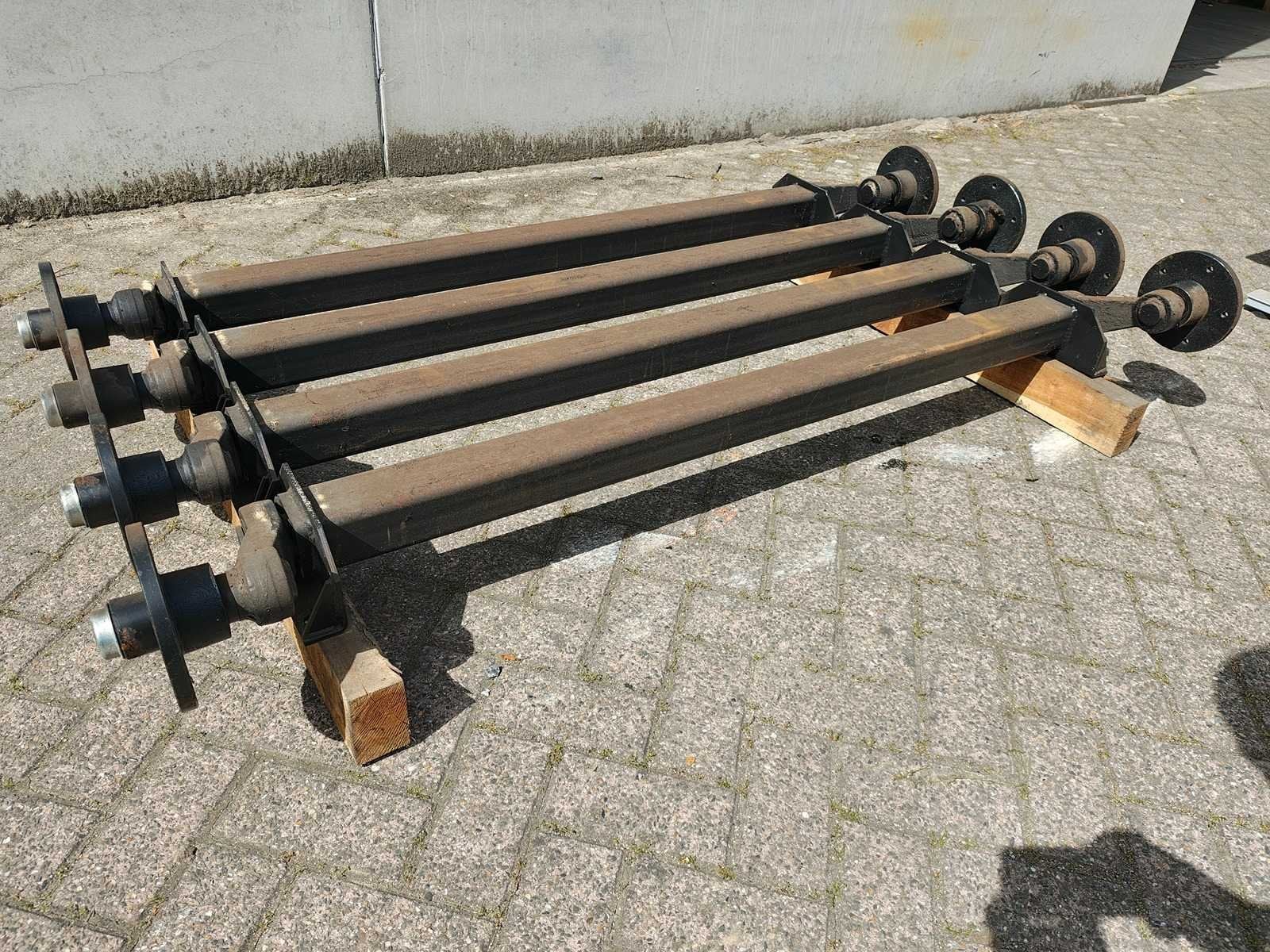 4x Knott - VG13-M - aanhanger assen, Overige, Overige typen