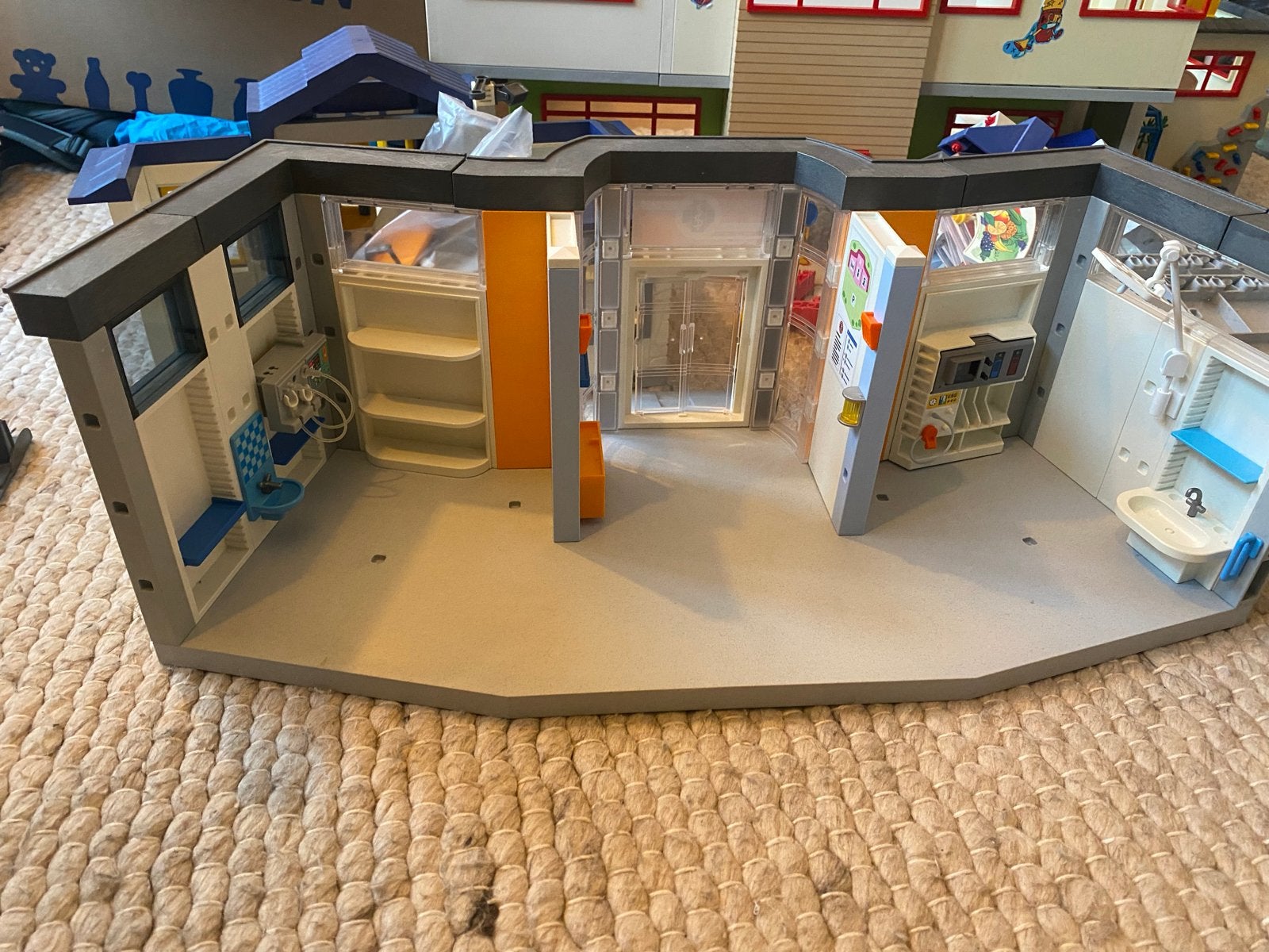 Playmobil sets: Ziekenhuis, Politiebureau en Zwembad, Ophalen, Gebruikt, Gebouw, Complete set