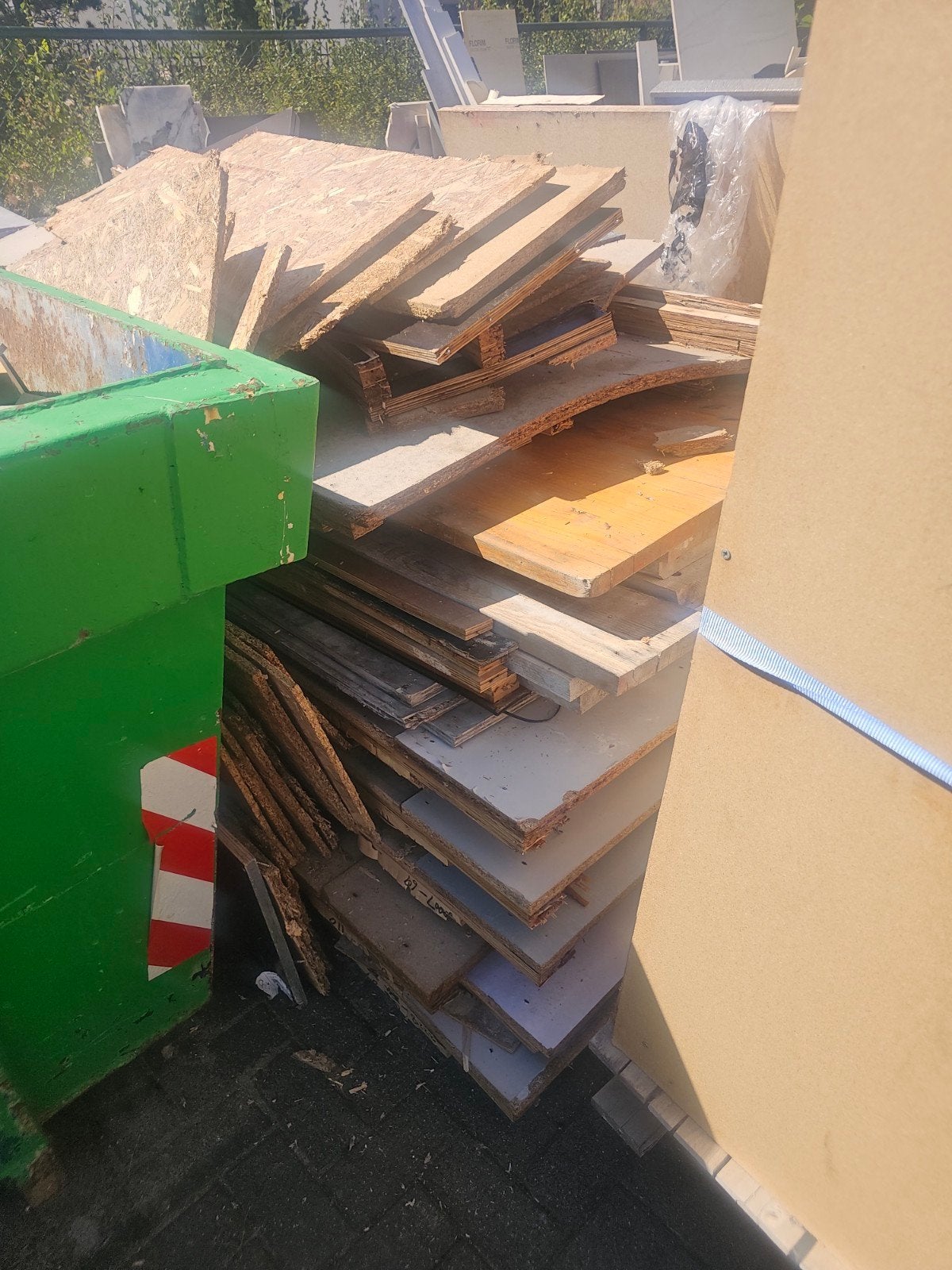 Afval hout gratis ophalen!!!, Tuin en Terras, Haardhout, Minder dan 3 m³, Ophalen