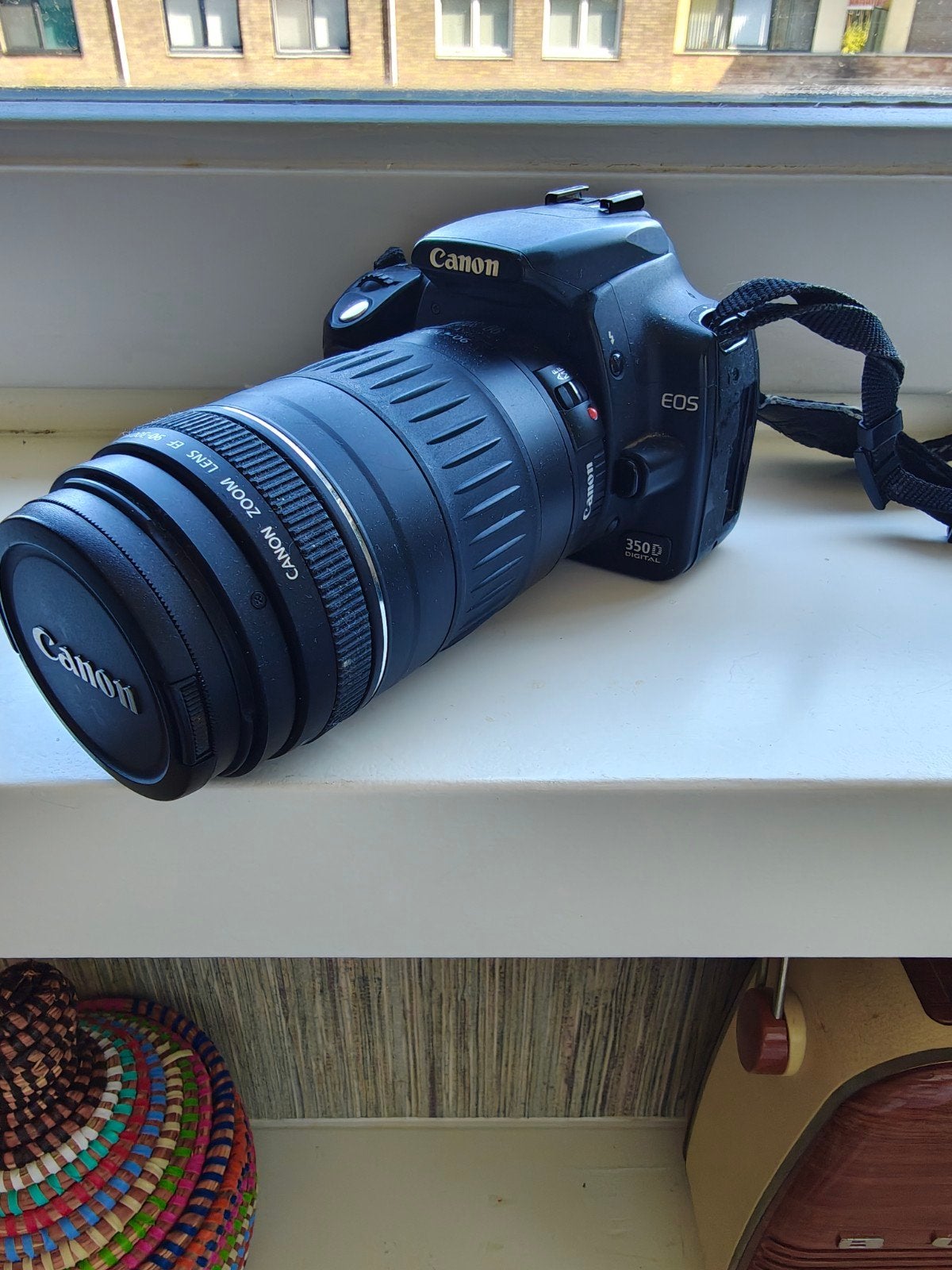 Canon eos 350d met 90 300mm lens, Audio, Tv en Foto, Fotocamera's Digitaal, Ophalen, Gebruikt, Canon, 8 keer of meer
