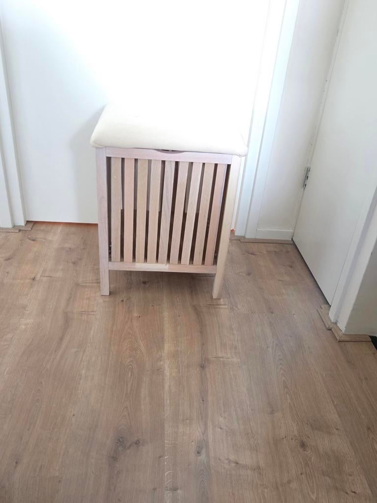 Krukje met wasmand in 1, Ophalen