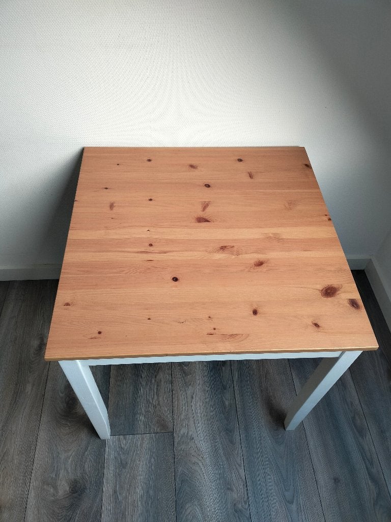 Ikea tafeltje, Huis en Inrichting, Ophalen, Gebruikt, 50 tot 100 cm, Vierkant
